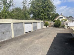 Wadham Close